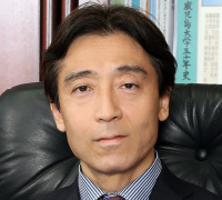 教授:松口徹也