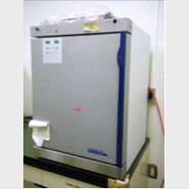 CO2インキュベーター