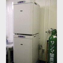 CO2インキュベーター