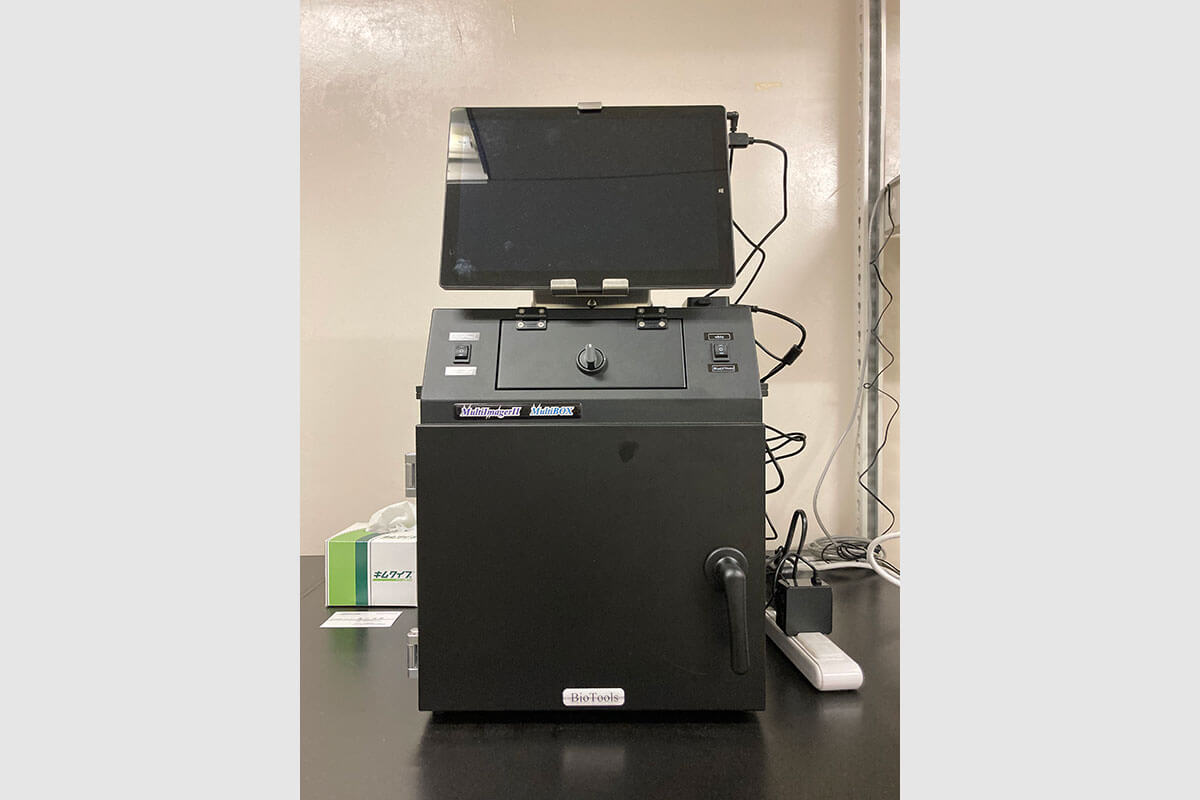 ケミルミ撮影装置 MultiImager II